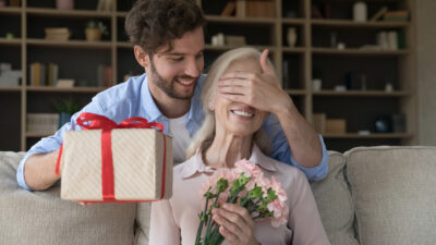 Fête des mères : nos cadeaux high-tech pour une maman connectée