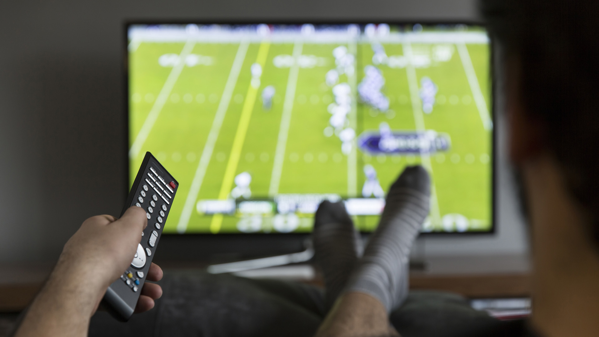 Voici sur quelles chaînes suivre vos compétitions de foot préférées en Europe